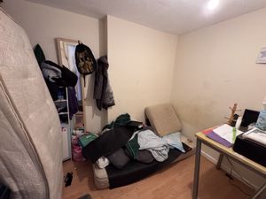 Photo 6- click for photo gallery